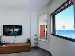The best Suites on the Beach (MAX 8 PEOPLE)